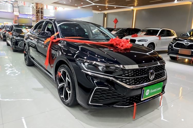 Volkswagen Passat 2024 — 3