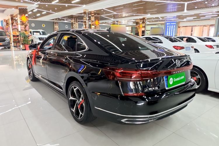 Volkswagen Passat 2024 — 4