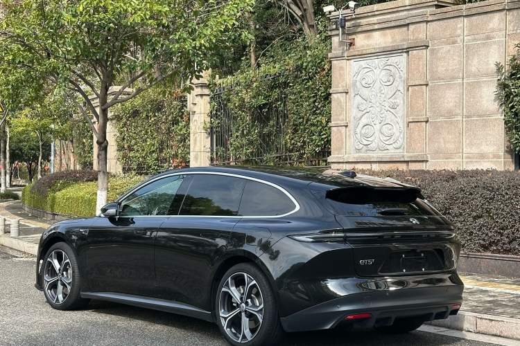 NIO ET5T 2024 — 4