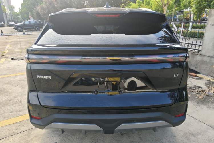 Geely Galaxy L7 2023 — 5