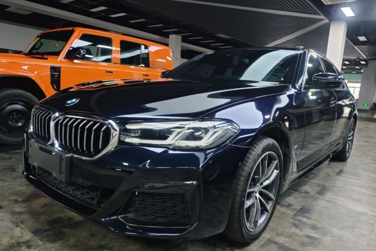 BMW 525Li 2022 — фото 1