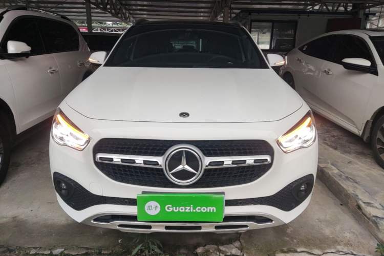 Mercedes-Benz GLA 220 2022 — 2
