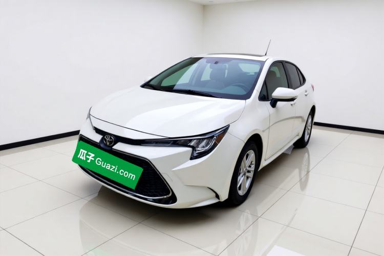 Toyota Corolla 2021 — фото 1