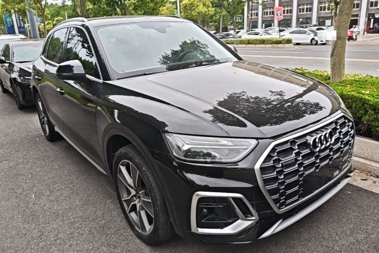 Audi Q5L 2022 — 3