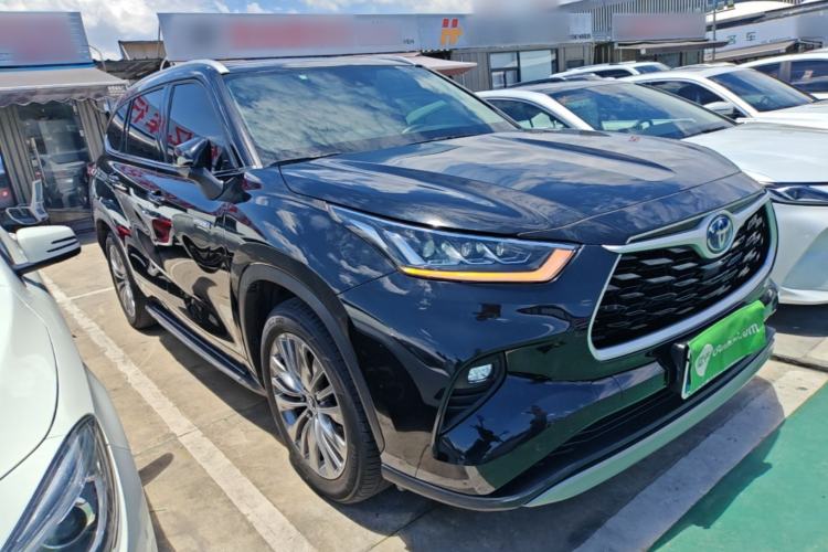 Toyota Highlander 2022 — 3