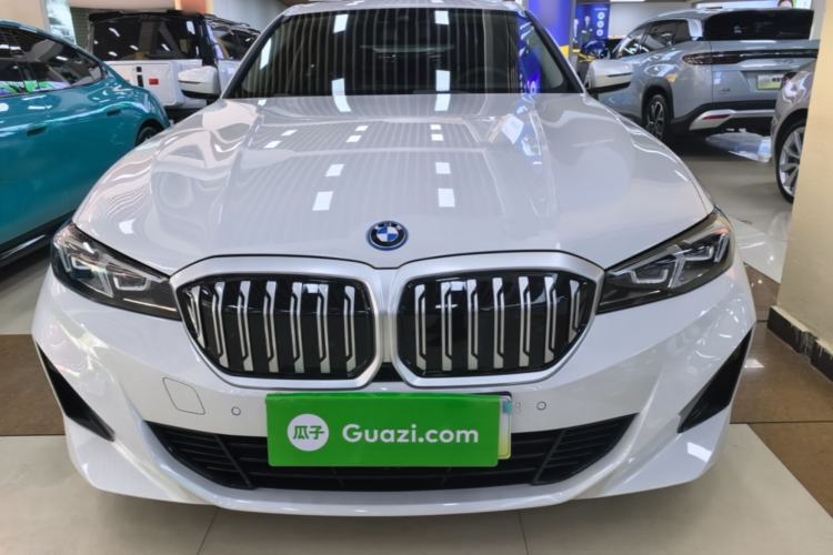 BMW i3 2022 — 2