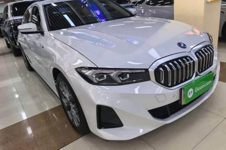 BMW i3 2022 — 3