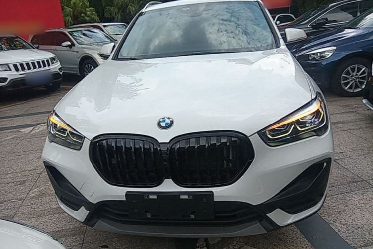 BMW X1 2021 — фото 2