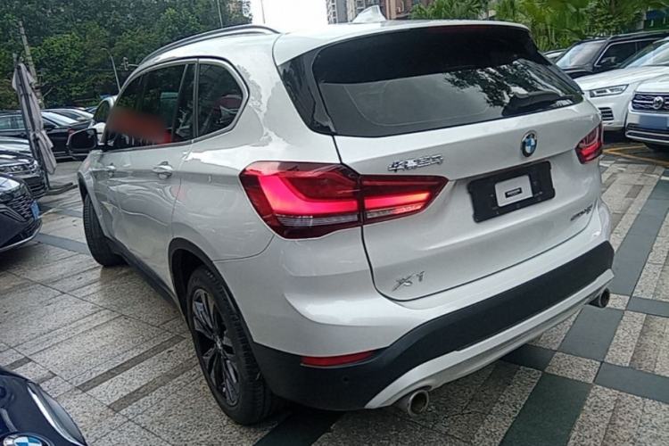 BMW X1 2021 — фото 4