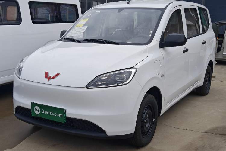 Wuling Hongguang New Energy 2024 — фото 1