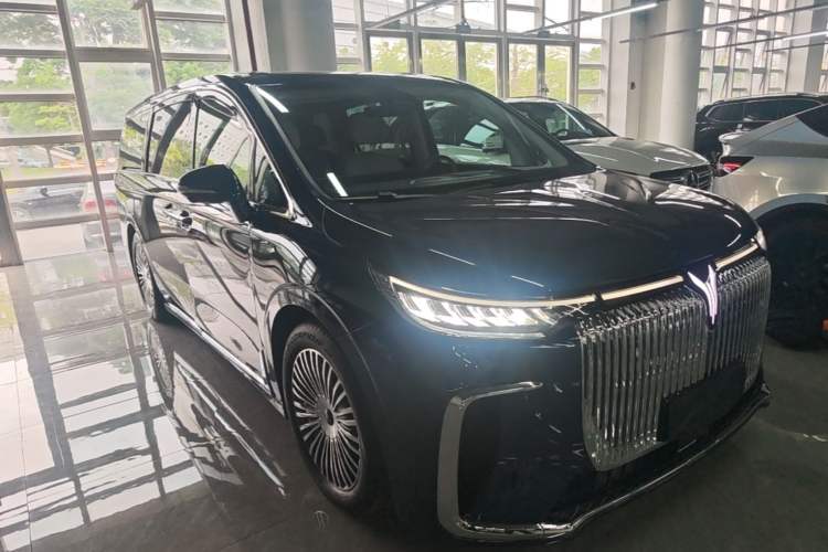Voyah Dream 2025 — 3