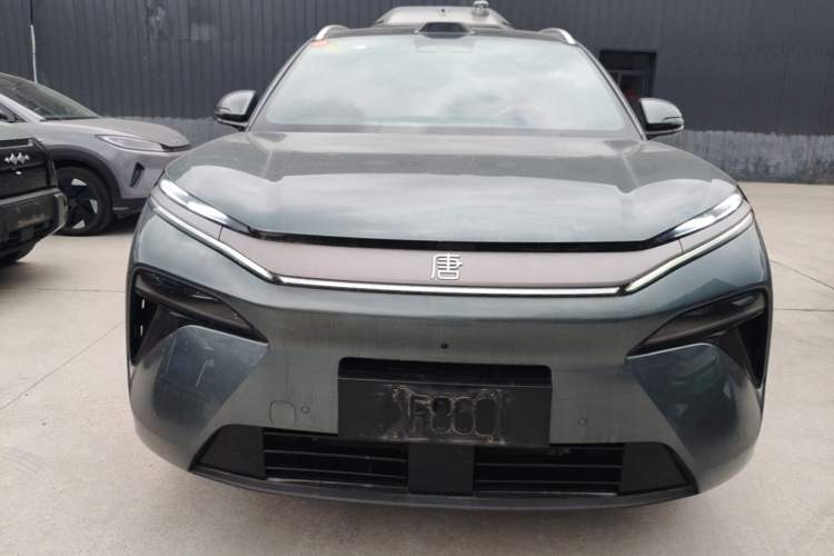 BYD Tang L 2025 — 2