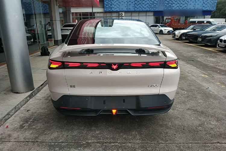 Arcfox Alpha S5 2024 — 5