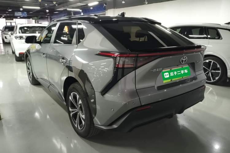 Toyota bZ4X 2022 — 4