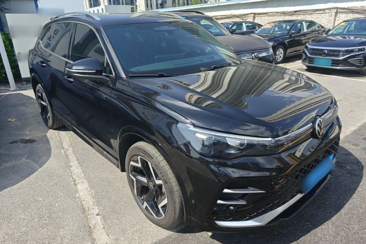 Volkswagen Tiguan L 2026 — 3
