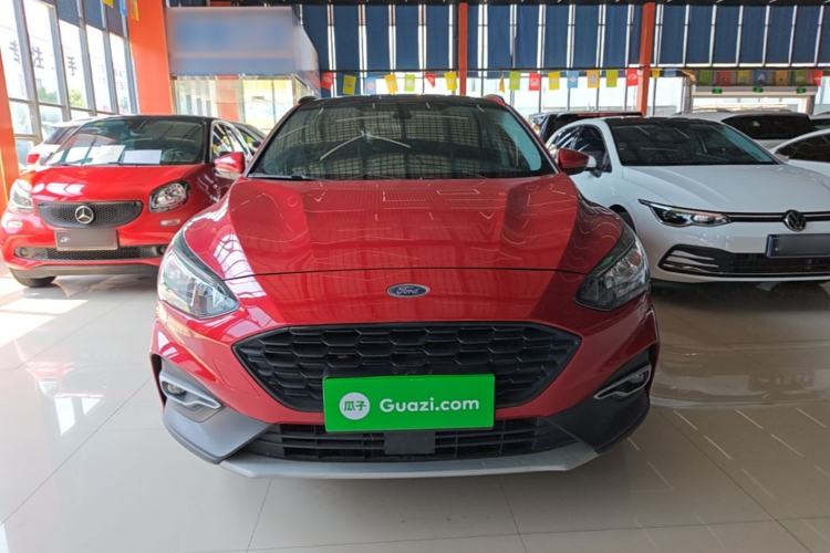 Ford Focus Active 2020 — 2