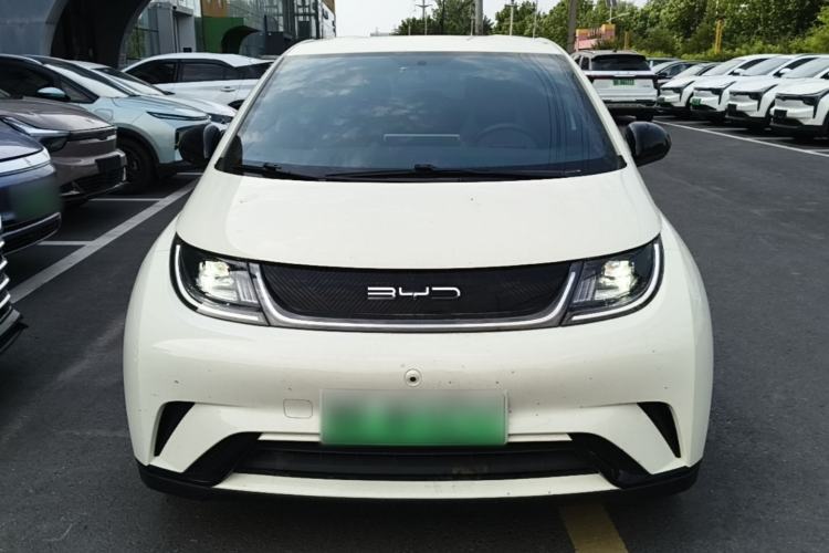 BYD Dolphin 2023 — 2