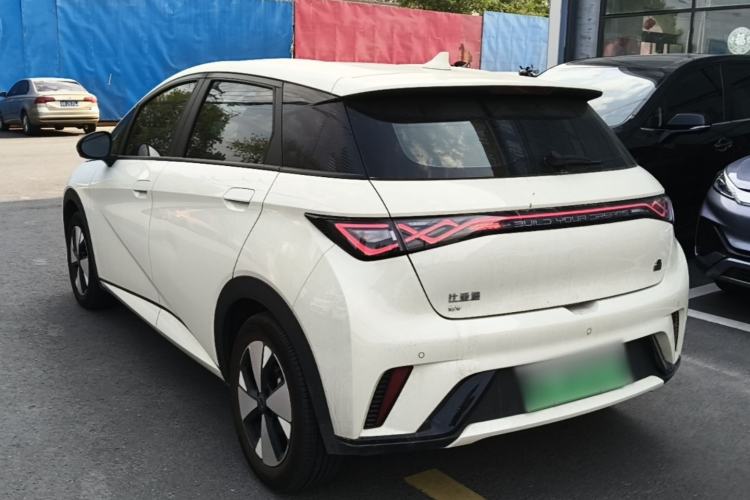 BYD Dolphin 2023 — 4