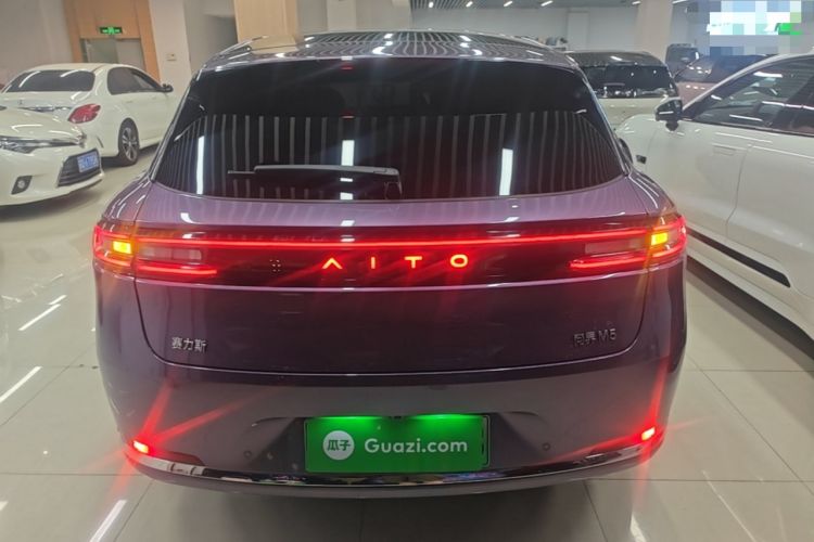 AITO M5 2025 — 5