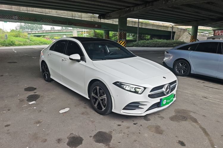 Mercedes-Benz A 200 L 2022 — фото 3