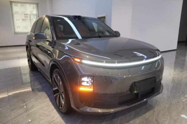Li Auto L6 2024 — 3