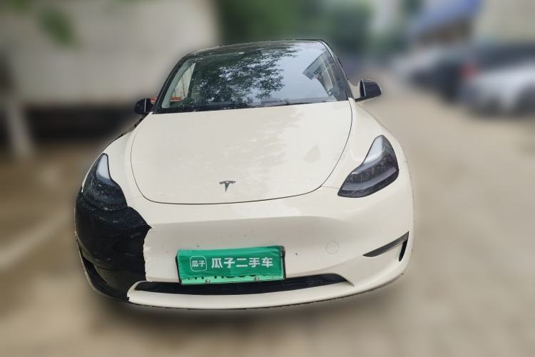 Tesla Model Y 2022 — 2