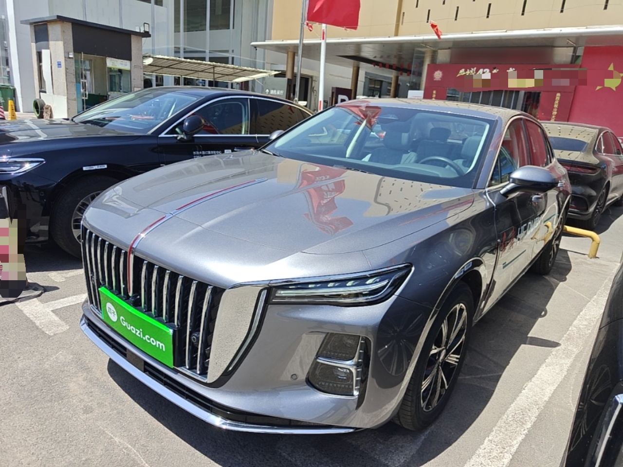 Hongqi H5 PHEV 2025 — фото 1