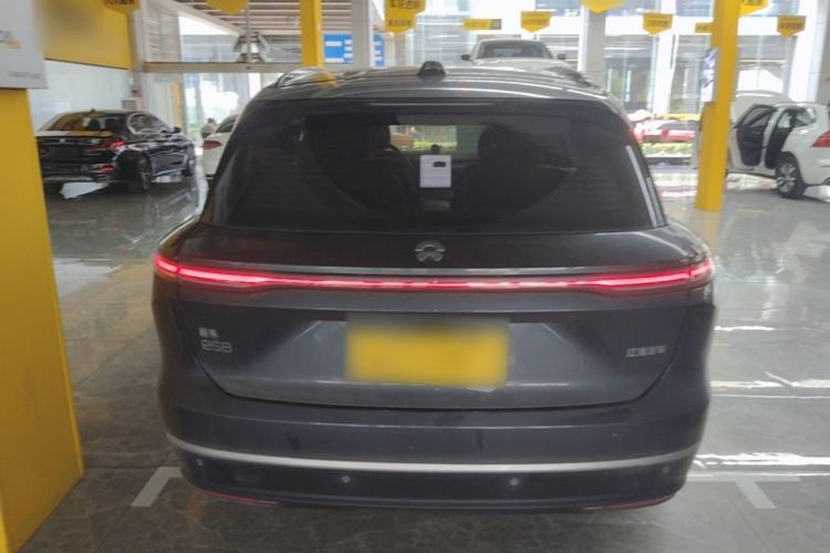 NIO ES8 2023 — 5