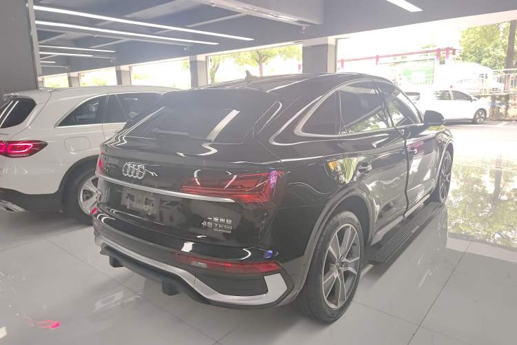 Audi q5l sportback 2022 — фото 4