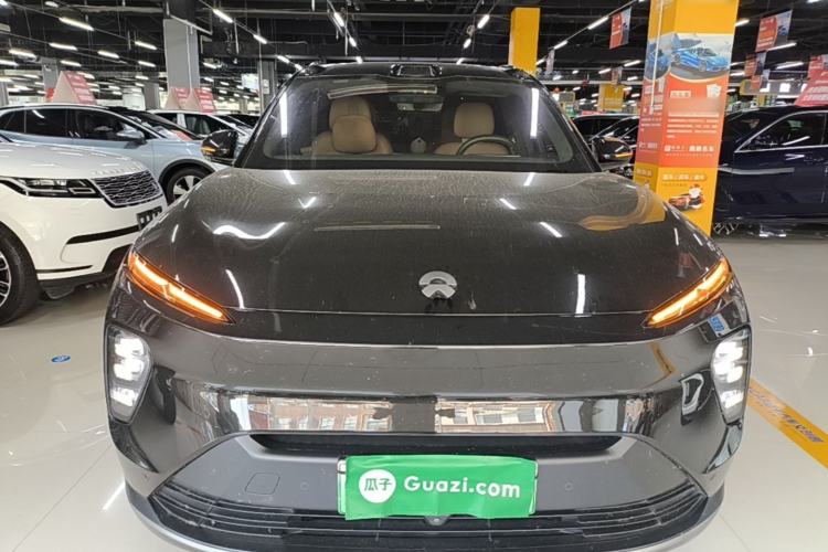 NIO ES8 2024 — 2