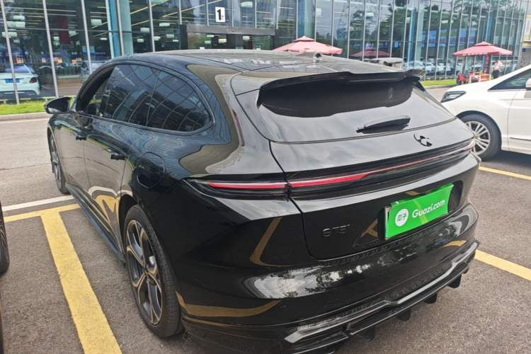 NIO ET5T 2025 — 4