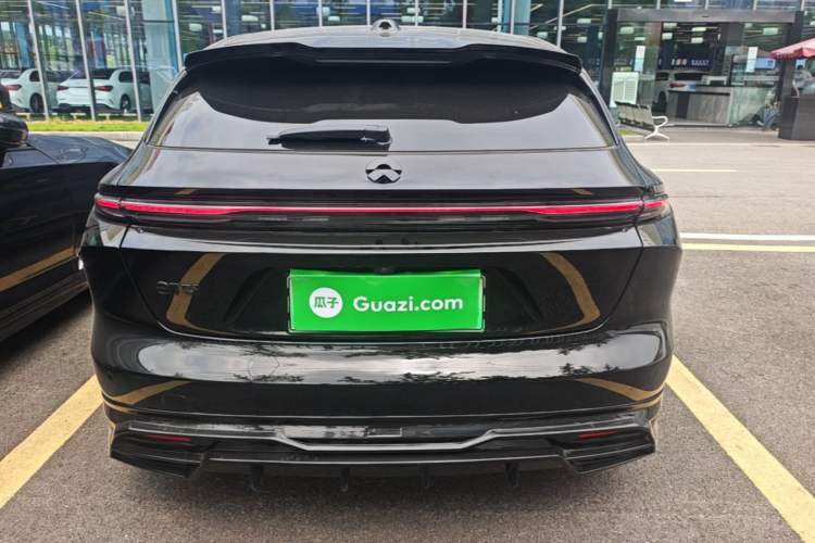NIO ET5T 2025 — 5