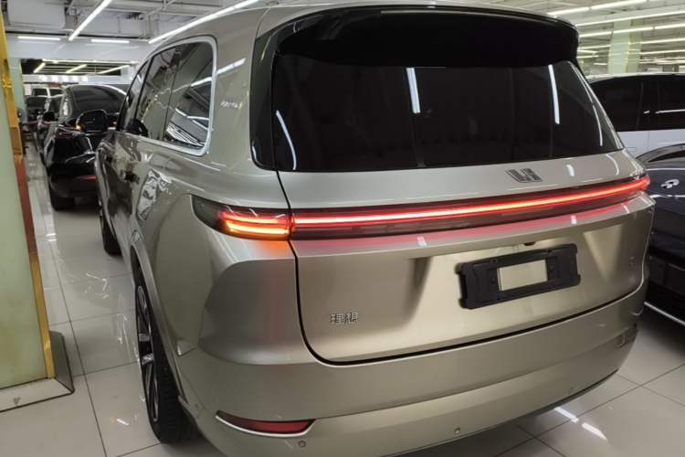 Li Auto L9 2022 — 4