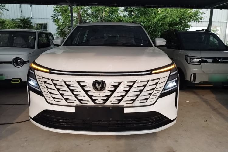ChangAn CS75 PLUS 2025 — 2