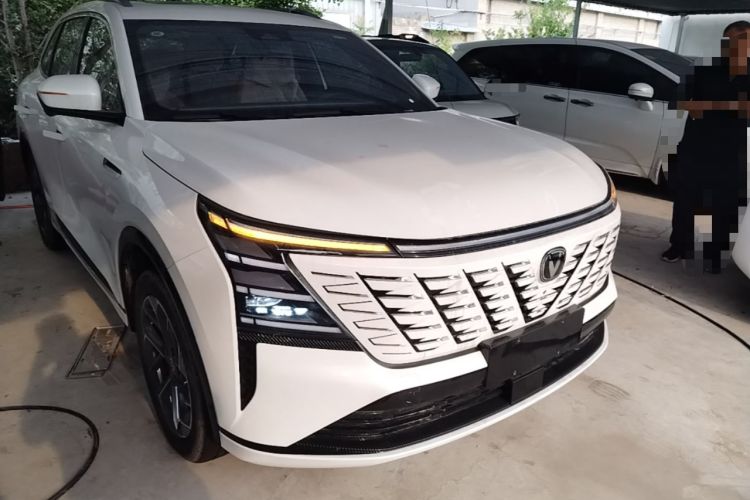 ChangAn CS75 PLUS 2025 — 3
