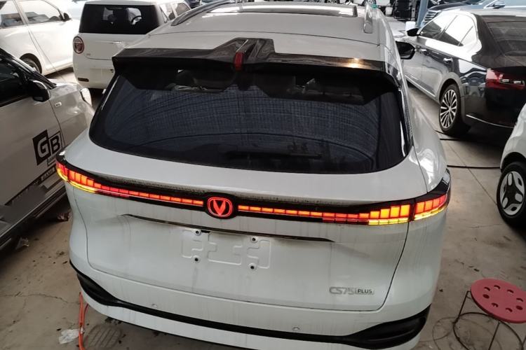 ChangAn CS75 PLUS 2025 — 5