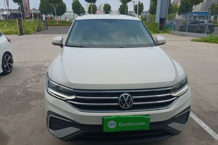 Volkswagen tiguan l 2022 — фото 2