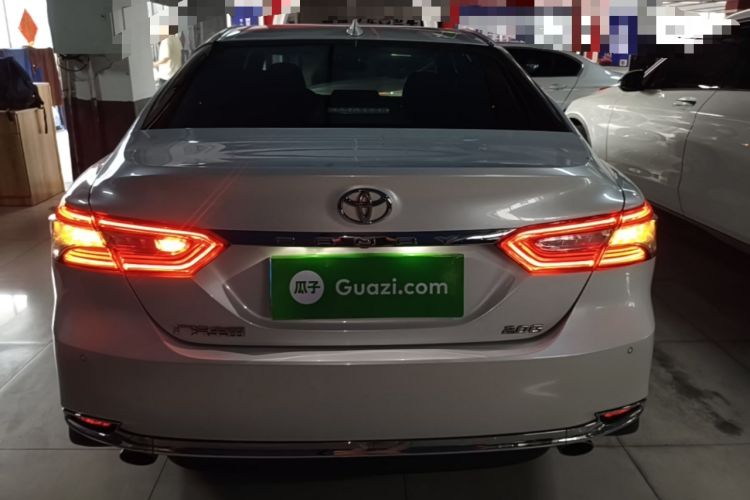 Toyota Camry 2023 — 5
