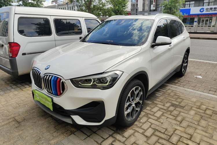 BMW X1 2020 — фото 1