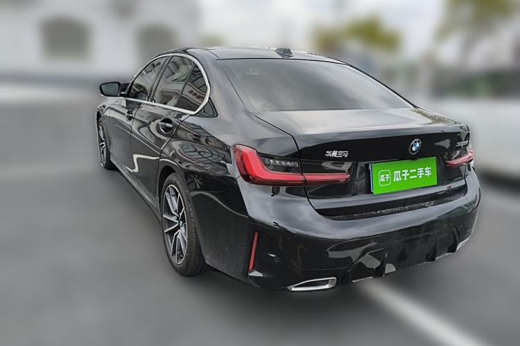 BMW 325i 2026 — 4