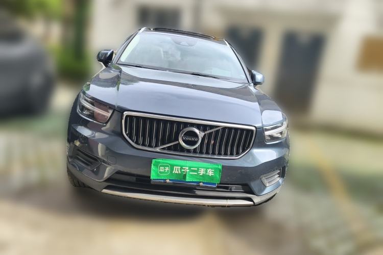 Volvo xc40 2022 — фото 2