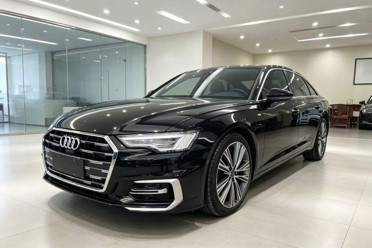 Audi A6 2025 — фото 1