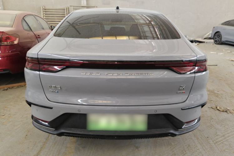 BYD Han 2025 — 5