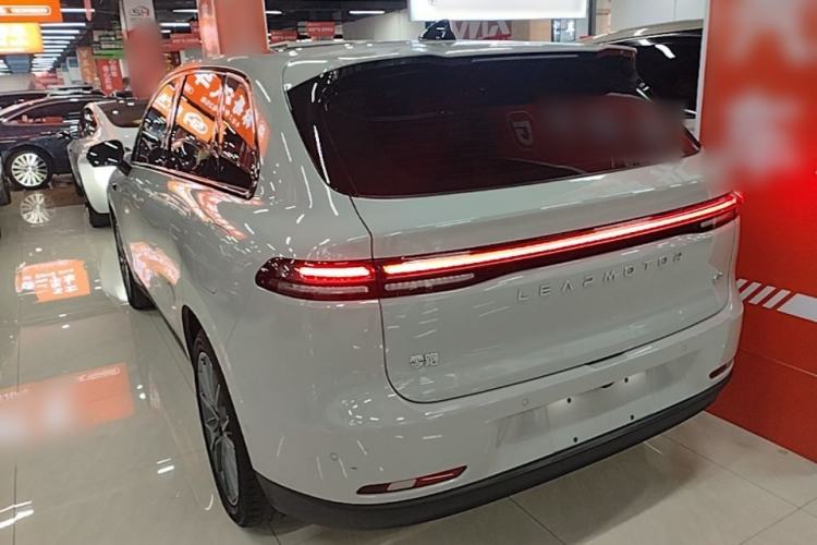 Leapmotor C10 2024 — 4