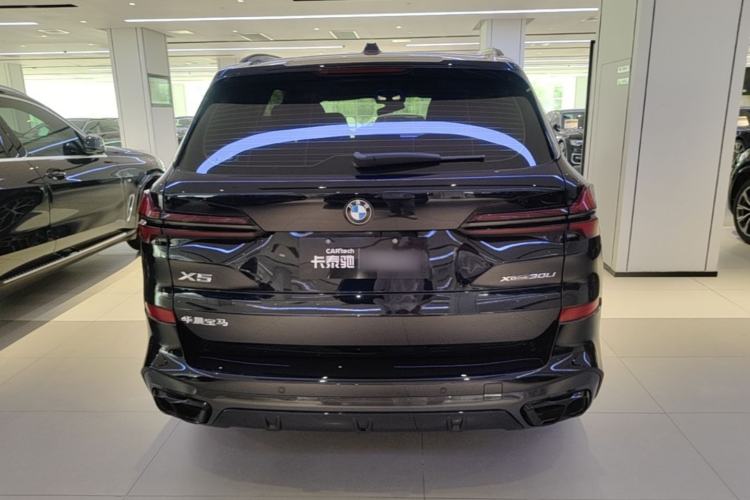 BMW X5 2026 — 5