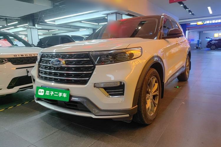 Ford Explorer 2020 — фото 1
