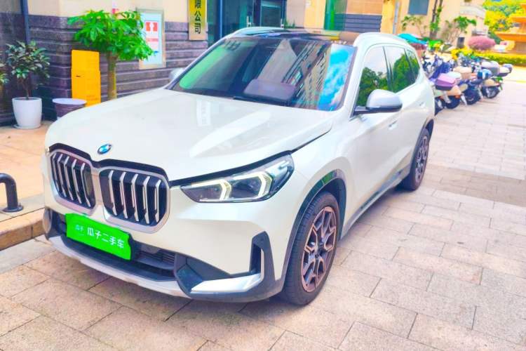 BMW X1 2023 — фото 1