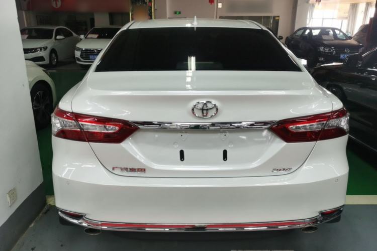 Toyota Camry 2023 — 5