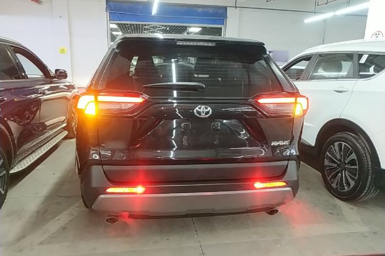 Toyota RAV4 2022 — 5