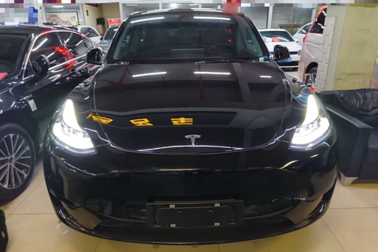 Tesla Model Y 2022 — 2